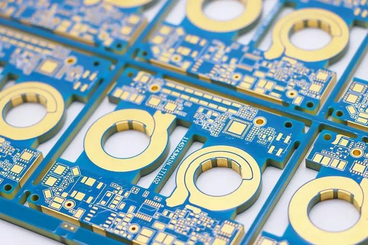 PCB導電孔塞孔工藝是怎么實現(xiàn)的？PCB制板過孔塞孔作用及工藝介紹